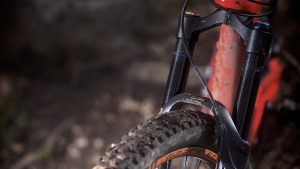 TEST - Ohlins Rxf 34: prestazioni da enduro per trail bike