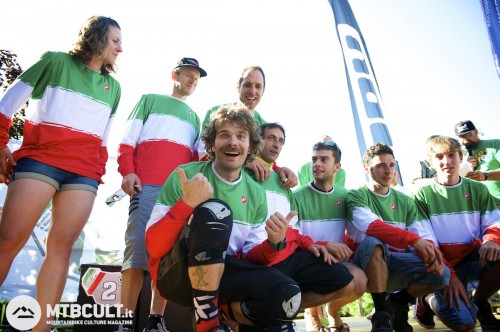 Tutti i campioni italiani enduro 2014 sul podio di Rocca di Papa.