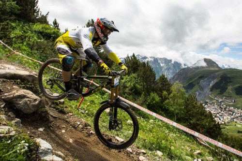 Gee Atherton, vincitore della Polygon Air Dh di Les 2 Alpes.