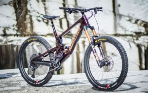 Santa Cruz Nomad 5: più escursione e ruote da...