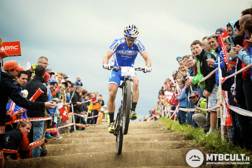 A Marco Aurelio Fontana non servono molte presentazioni. Se guida così una bici da Xc, che cosa può fare con una da enduro considerando che a Finale Ligure non è certo la prima volta che viene?