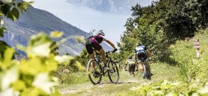 Si conclude con successo a Riva del Garda la Bike Transalp 2017