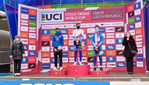 Coppa del Mondo Ciclocross: Lorenzo Masciarelli e Lucia Bramati sul podio