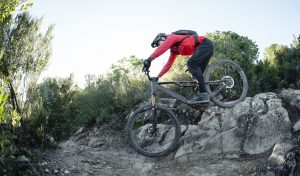 Cube AMS Hybrid ONE44: la e-Mtb leggera con tanta escursione