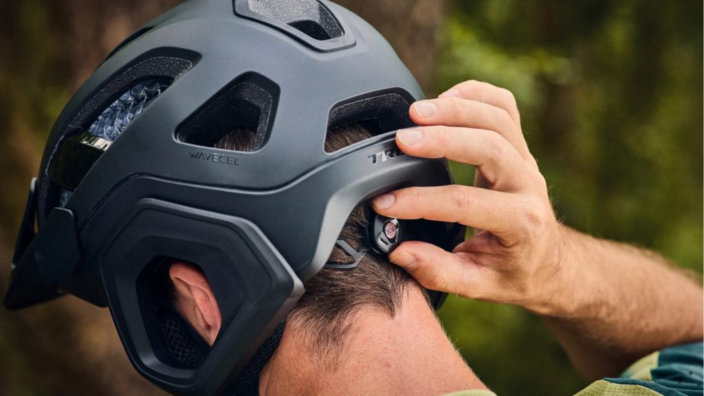 TK24 LAUNCH MTB Helmets TechFeatures Blaze 7