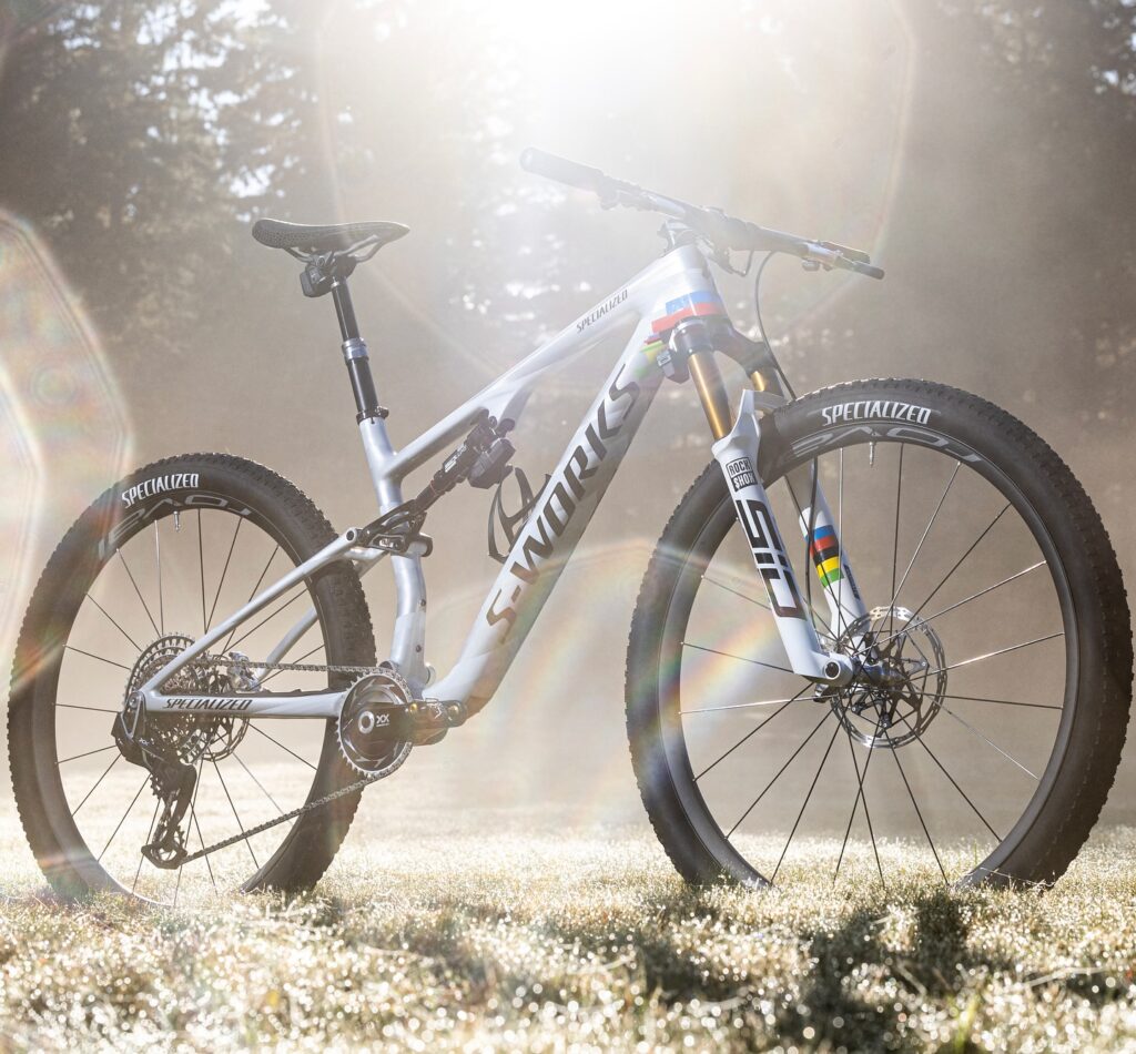 Specialized Epic 8 iridata di Victor Koretzky